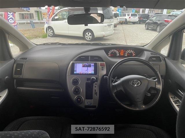 Toyota RACTIS 2009-09 313635-7