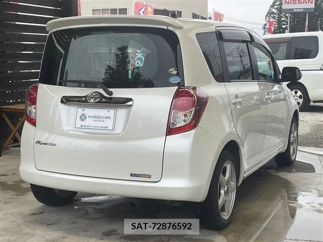 Toyota RACTIS 2009-09 313635-5