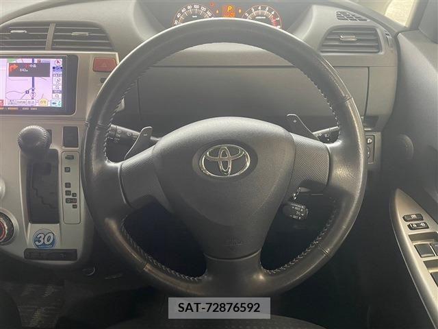 Toyota RACTIS 2009-09 313635-11