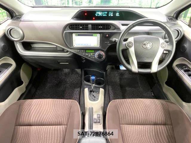 Toyota AQUA 2013-06 292311-1