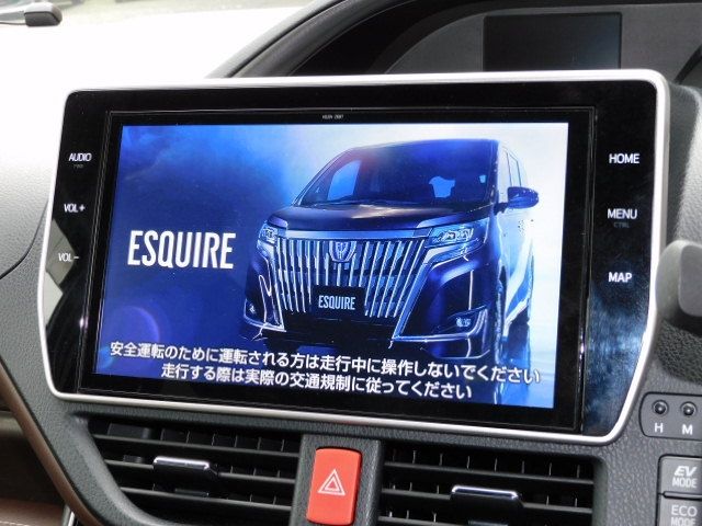Toyota ESQUIRE 2019-03 181928-9