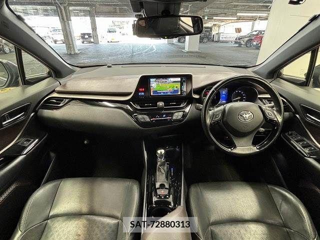 Toyota C-HR 2017-01 264558-1
