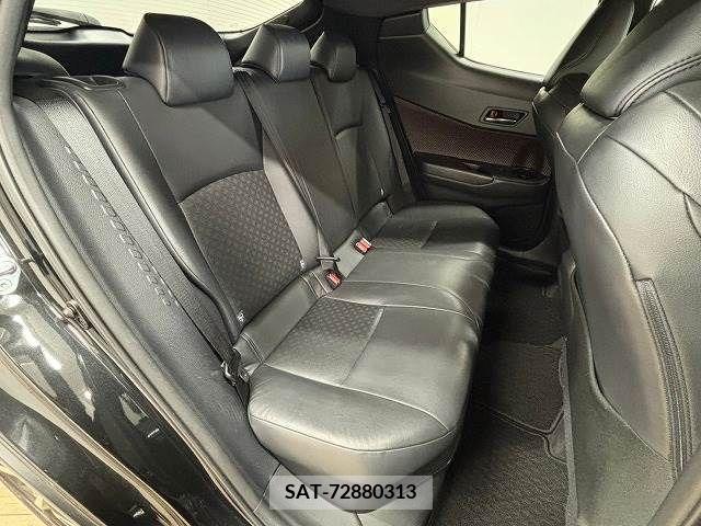 Toyota C-HR 2017-01 264558-5