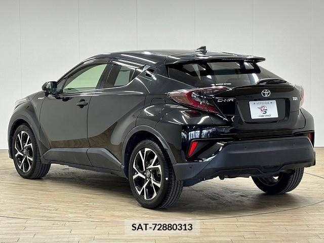 Toyota C-HR 2017-01 264558-16