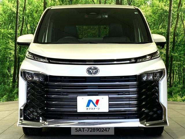 Toyota VOXY 2022-10 347464-15