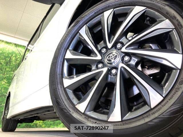 Toyota VOXY 2022-10 347464-14