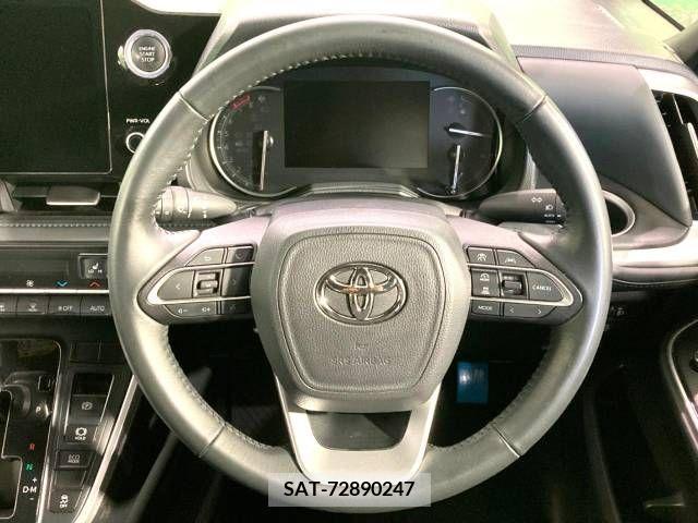 Toyota VOXY 2022-10 347464-12
