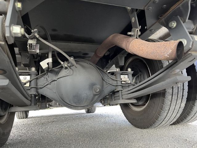 Isuzu ELF TRUCK 2018-07 21299-24