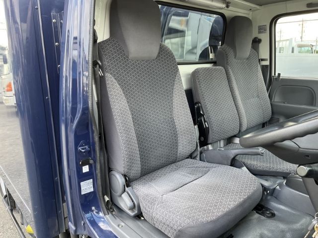 Isuzu ELF TRUCK 2018-07 21299-17