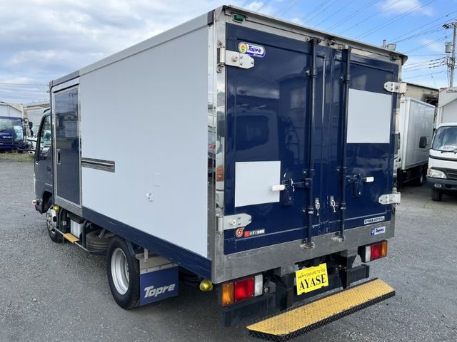 Isuzu ELF TRUCK 2018-07 21299-3
