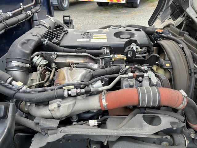 Isuzu ELF TRUCK 2018-07 21299-22