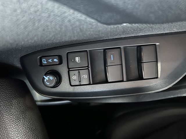 Toyota YARIS 2020-09 188998-25