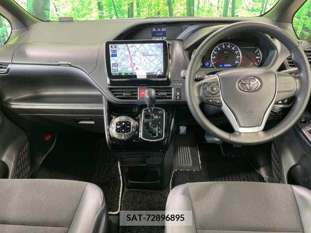 Toyota NOAH 2017-01 336247-1