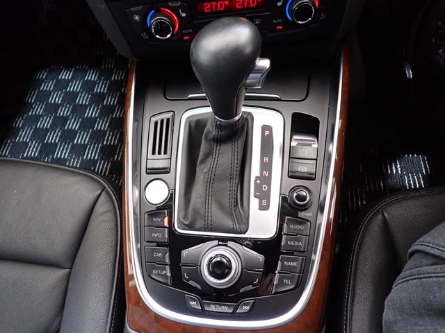 Audi Q5 2011-10 196625-21