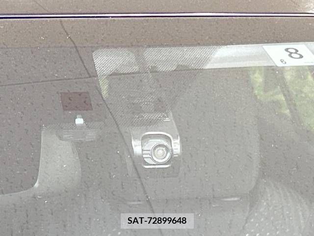 Toyota PRIUS 2017-08 393379-7