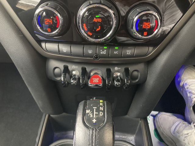 Bmw MINI 2019-05 1982-7
