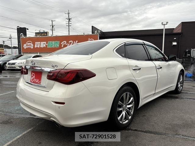 Nissan FUGA 2015-08 224594-4