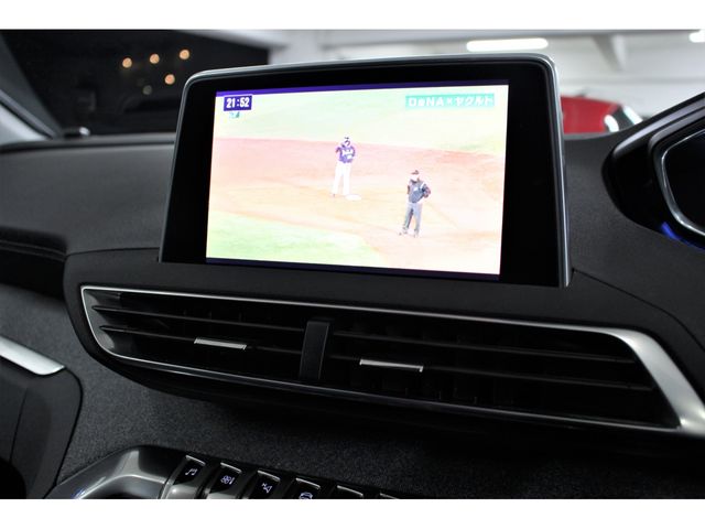 Peugeot 5008 2018-07 27445-21