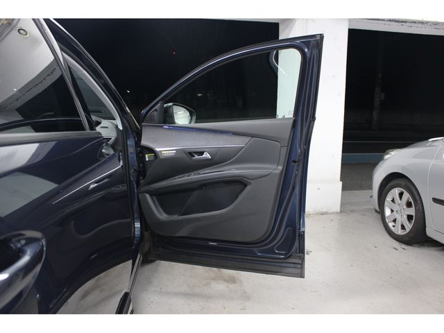 Peugeot 5008 2018-07 27445-13