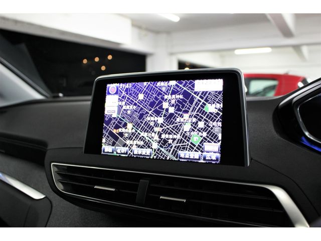 Peugeot 5008 2018-07 27445-20