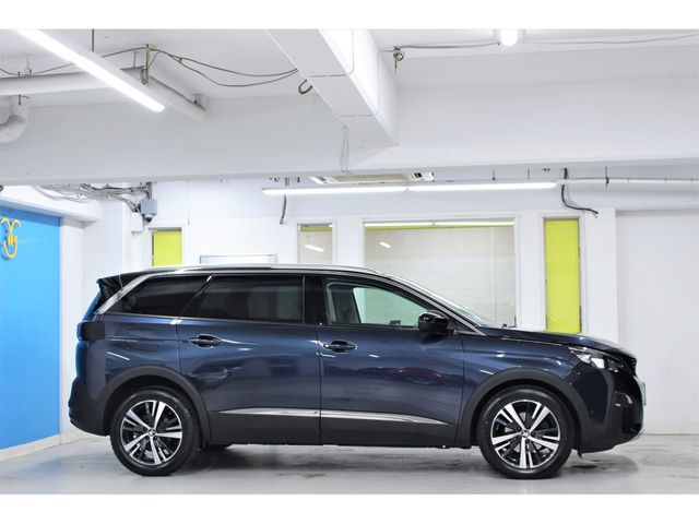 Peugeot 5008 2018-07 27445-2