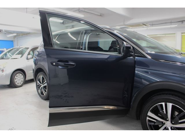 Peugeot 5008 2018-07 27445-12