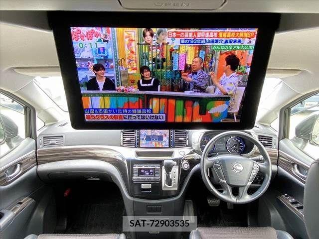 Nissan ELGRAND 2015-06 330840-1
