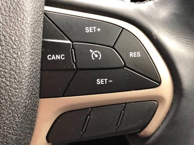 Jeep GRAND CHEROKEE 2018-05 182971-6
