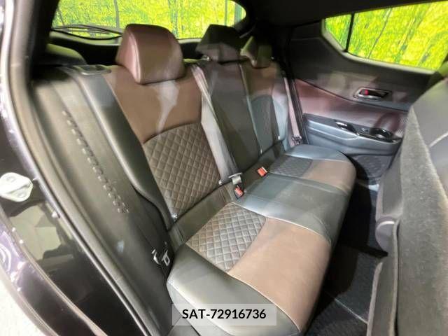 Toyota C-HR 2017-02 295009-8