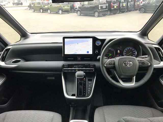 Toyota VOXY HYBRID 2023-06 190069-8