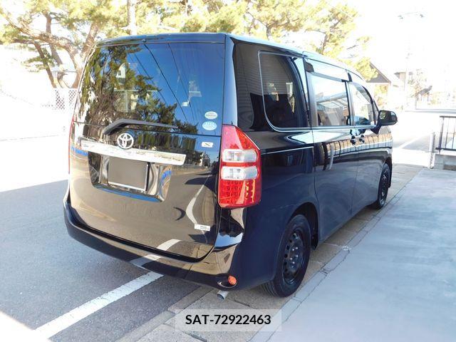 Toyota NOAH 2010-09 222737-5