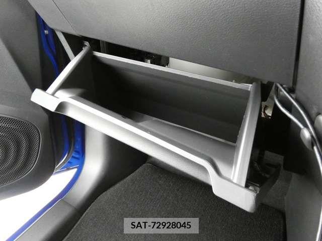 Mitsubishi EK X 2020-01 205690-12