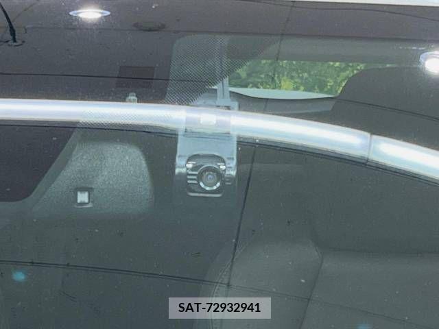 Toyota C-HR 2017-06 346203-17