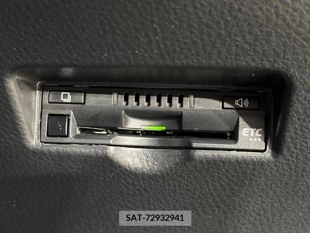 Toyota C-HR 2017-06 346203-5