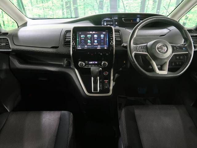Nissan SERENA 2017-03 21502-1