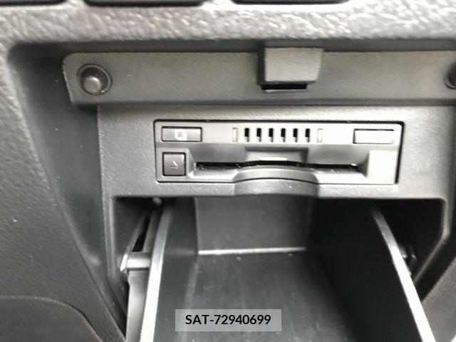 Toyota ALPHARD 2019-04 376042-20
