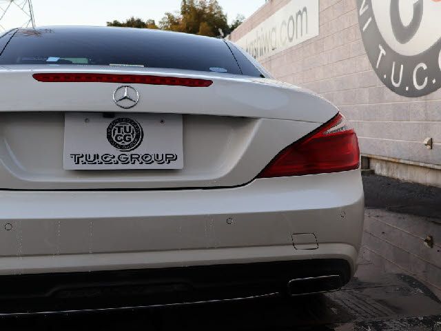Mercedes Benz SL-CLASS 2013-08 182750-14