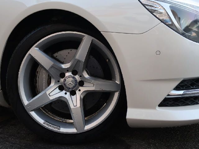 Mercedes Benz SL-CLASS 2013-08 182750-7