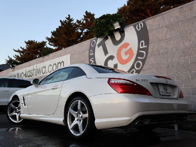 Mercedes Benz SL-CLASS 2013-08 182750-2