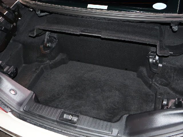 Mercedes Benz SL-CLASS 2013-08 182750-6