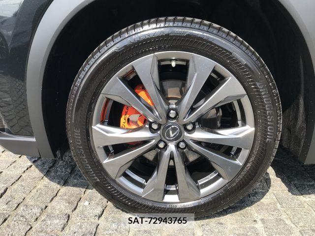Lexus UX 2023-02 209139-7