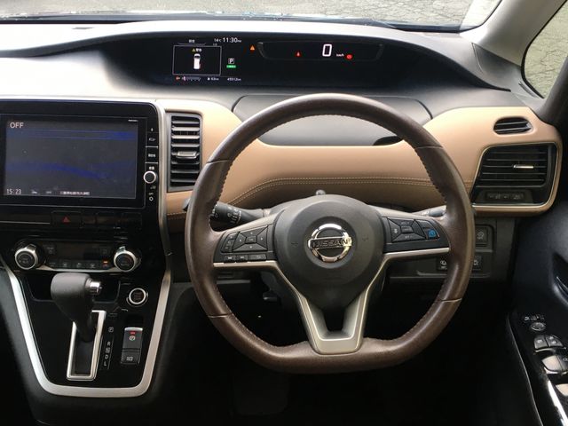 Nissan SERENA 2016-08 181651-7