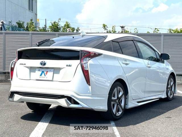 Toyota PRIUS 2018-05 322317-17