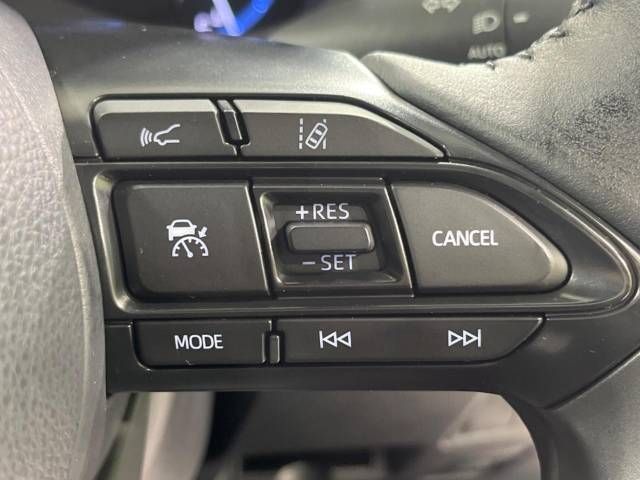 Toyota YARIS CROSS 2023-04 27987-5