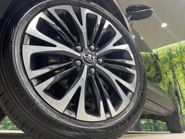 Toyota YARIS CROSS 2023-04 27987-13