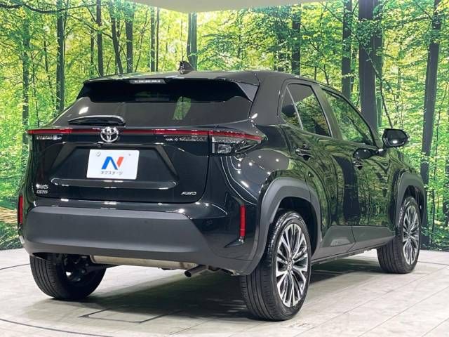 Toyota YARIS CROSS 2023-04 27987-17