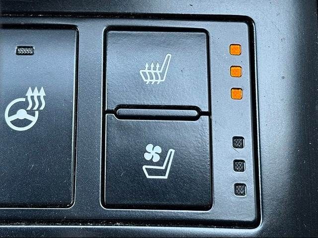 Lexus IS 2013-05 14296-10