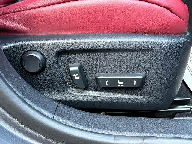 Lexus IS 2013-05 14296-9