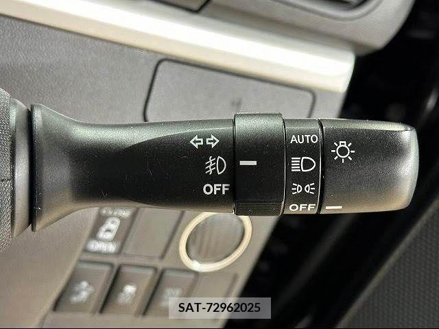 Daihatsu TANTO CUSTOM 2014-03 221441-4