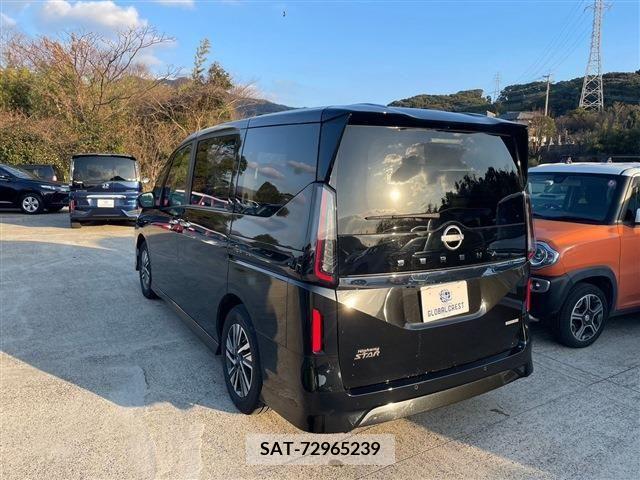 Nissan SERENA 2023-03 216904-7